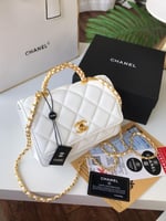 حقيبة شانيل مستر كوالتي ابيضّ