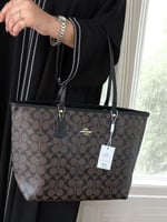 حقيبة كوتش توت باق دبل فيس كوفي