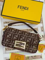 حقيبة فندي الهبه كوفي