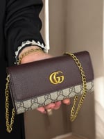 محفظة جوتشي الوان