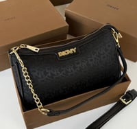حقيبة دكني DKNY ألوان
