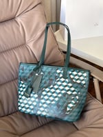 حقيبة لوب نوار