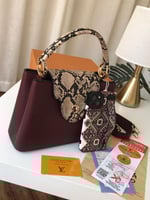 حقيبة لوي فيتون كابوسين عنابي