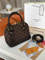 حقيبه لوي فيتون الكلاسيكيه