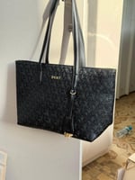 حقيبة دكني اسود توت باق