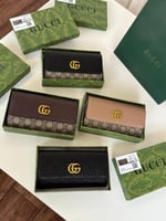 محفظة جوتشي الوان