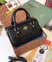 كوتش روان ميني الوان متعددة