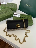 محفظة جوتشي الوان