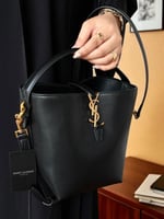 حقيبة سان لوران اسود بلمعة ومطفي