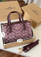 حقيبة كوتش الوان