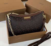 حقيبة دكني DKNY ألوان