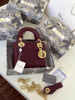 حقيبة ليدي ديور صغير عنابي