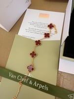 اسوارة فان كاليف عنابي