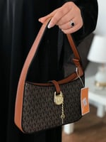 حقيبة مايكل كورس