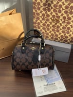 حقيبه كوتش حجم وسط كوفي مستر كوالتي