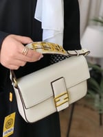 حقيبة فندي FENDI