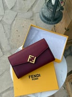 حقيبة فندي FENDI عنابي