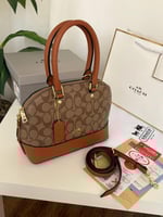 حقيبة كوتش هرم مستر كوالتي