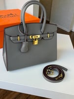 حقيبة بركن هرمز