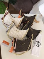 حقيبة مايكل كورس