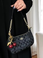 حقيبة كوتش تيري كلاسيكي اسود