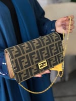 حقيبة فندي ألوان متعددة