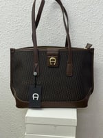 حقيبة اجنر AIGNER كوفي كوفي