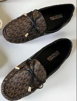 فلات مايكل كورس