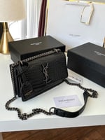 حقيبة سان لوران الوان