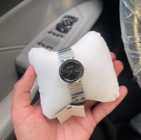 ساعة قوتشي نسائي