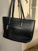 حقيبة دكني اسود توت باق