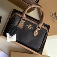 كوتش روان ميني الوان متعددة