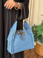 حقيبة شانيل الوان