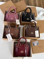 حقيبة كوتش ميني هرمي