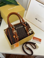 حقيبة مايكل كورس ميني