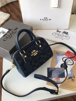 كوتش روان ميني الوان متعددة