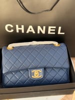 حقيبة شانيل كلاسيكي كحلي