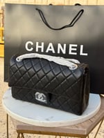 حقيبة شانيل كلاسيكي اسود شعار فضي