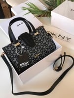 حقيبة دكني DKNY