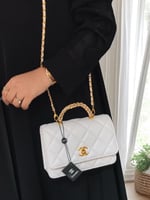 حقيبة شانيل مستر كوالتي ابيضّ