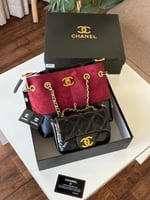 حقائب شانيل بالوان مميزة