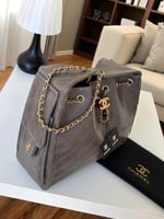 حقيبة شانيل موديل 25 رمادي