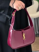 حقيبة يد سالوران العنابي لمعة