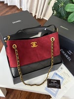 حقيبه شانيل توت باق وسط