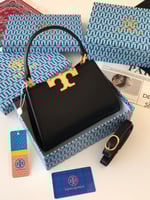 توري بورش اسود