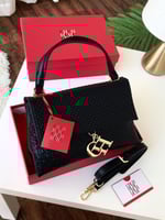 حقيبة سي اتش عده الوان