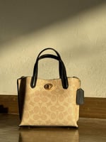 حقيبة كوتش ويلو ميني