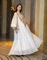 فستان نسائي