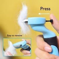 مشط معدني للحيوانات الأليفة