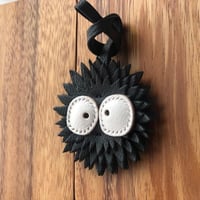 ميدالية حقيبة -غيبلي | Ghibli